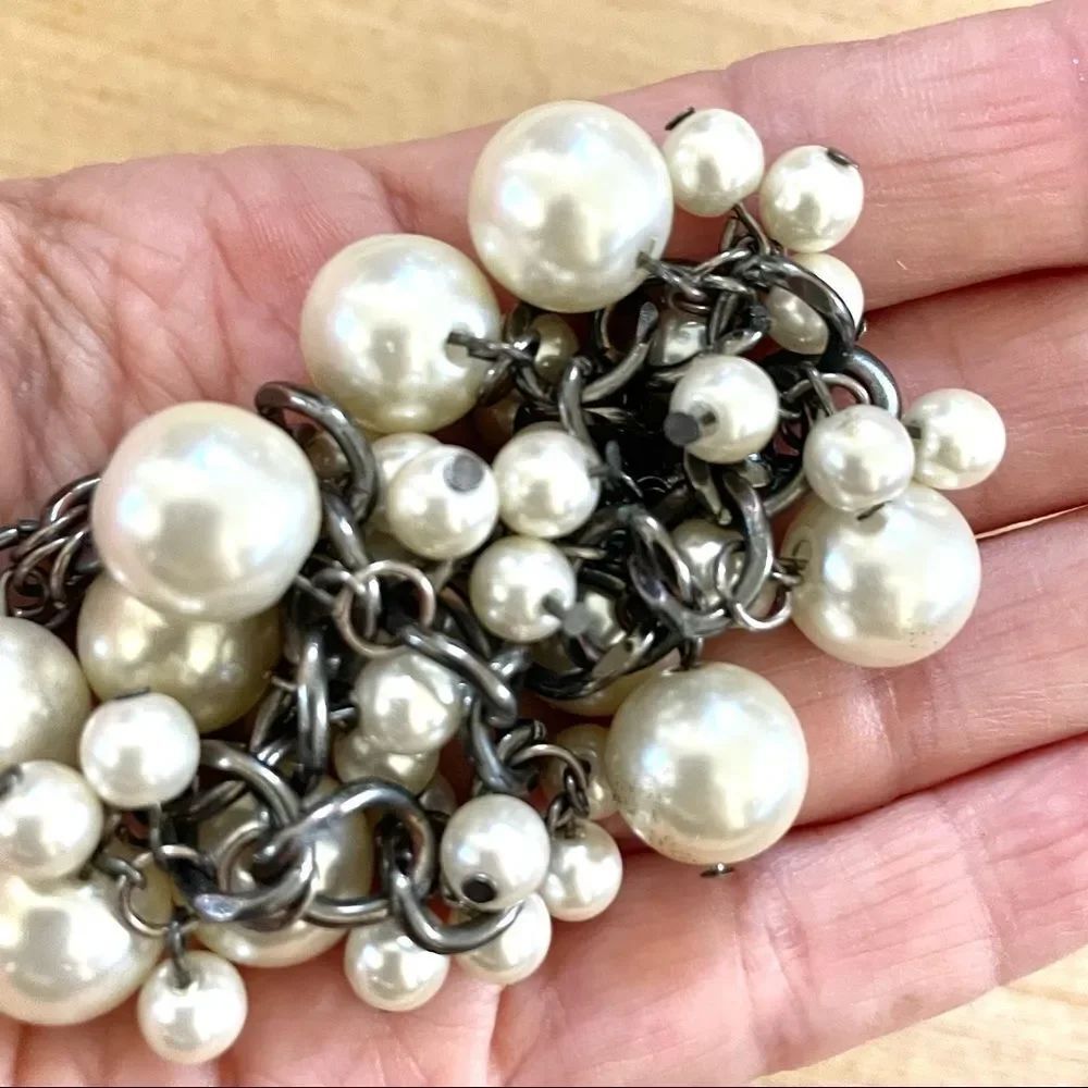 Faux Pearl bracelet - Picture 2 of 8